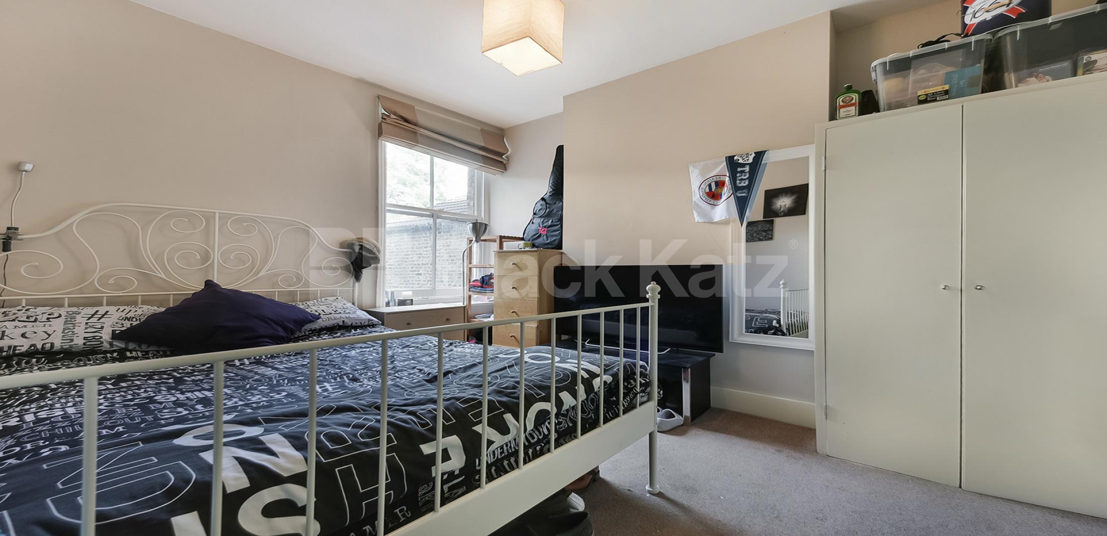 			LET , 5 Bedroom, 2 bath, 1 reception House			 Searles Road, Borough